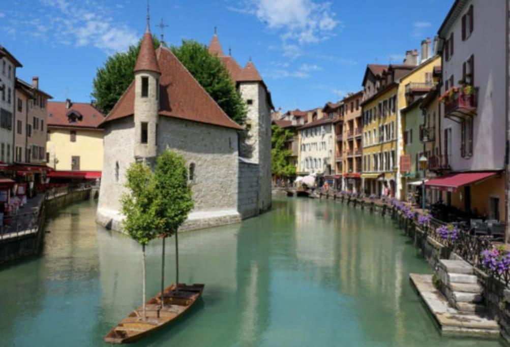Appartement Independant 30 M² A 500M Du Lac, 2 Velos Et Parking Fournis Sévrier Buitenkant foto